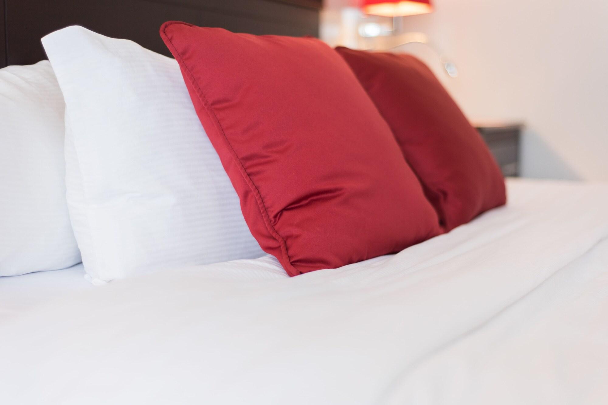 Hotel Le Floral Шербрук Экстерьер фото