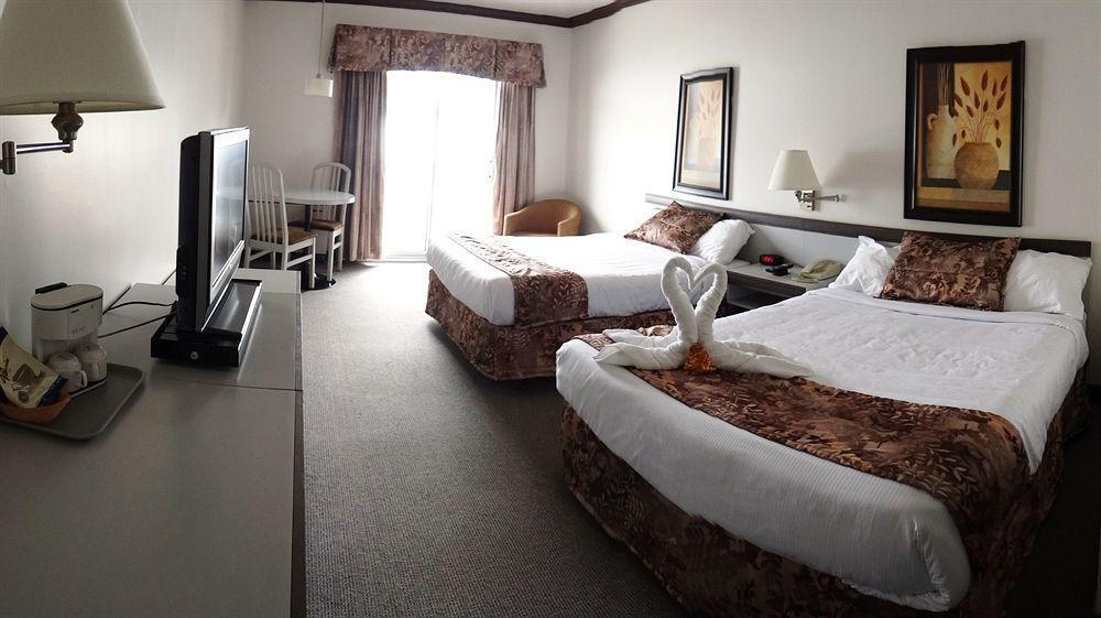Hotel Le Floral Шербрук Экстерьер фото
