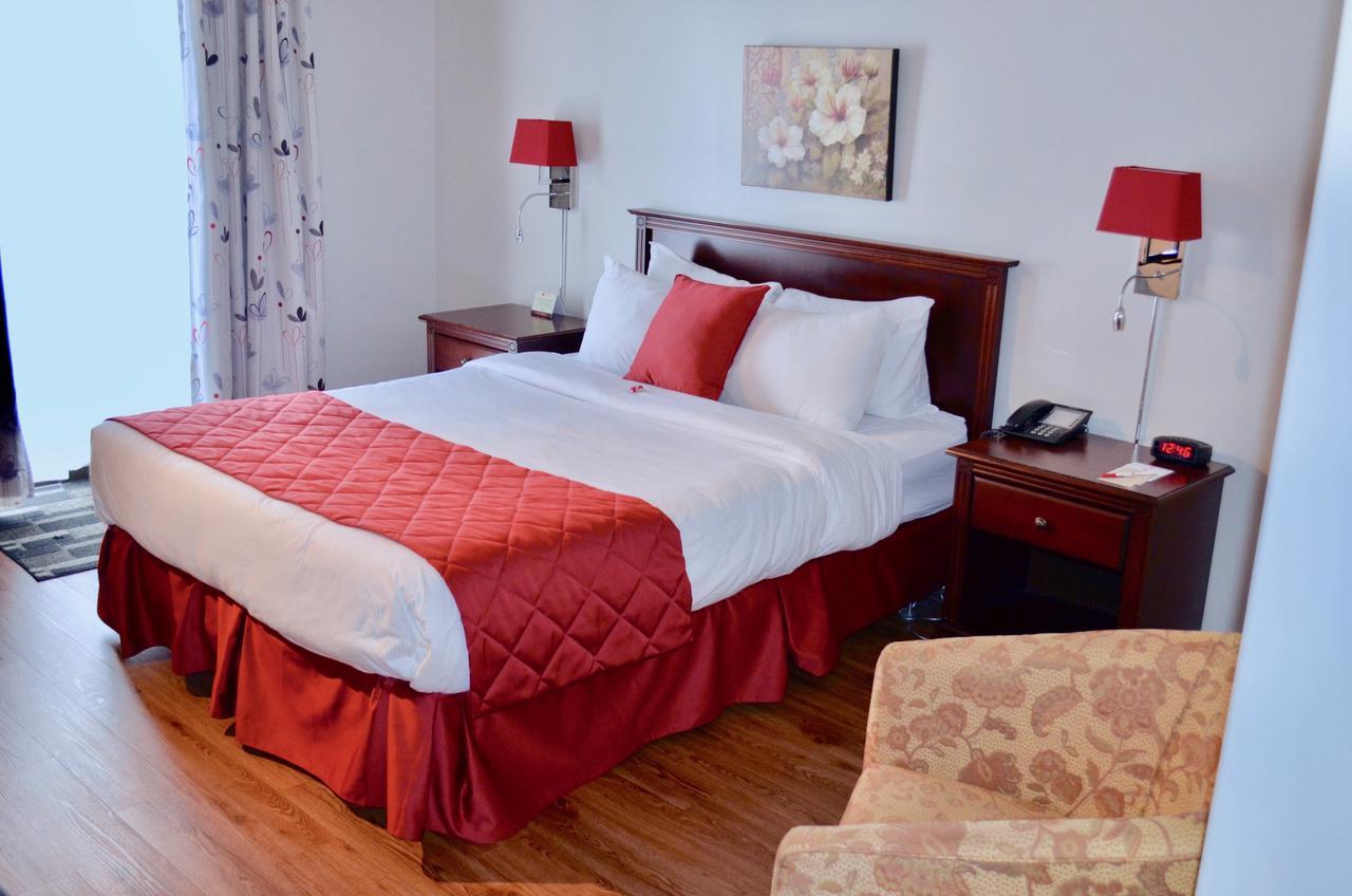 Hotel Le Floral Шербрук Экстерьер фото