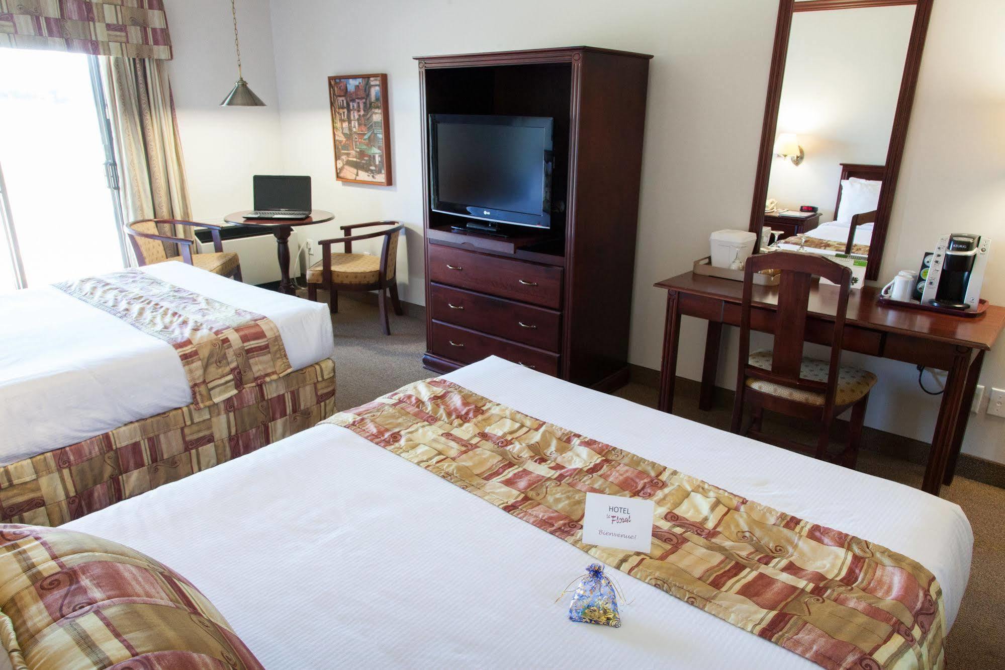 Hotel Le Floral Шербрук Экстерьер фото